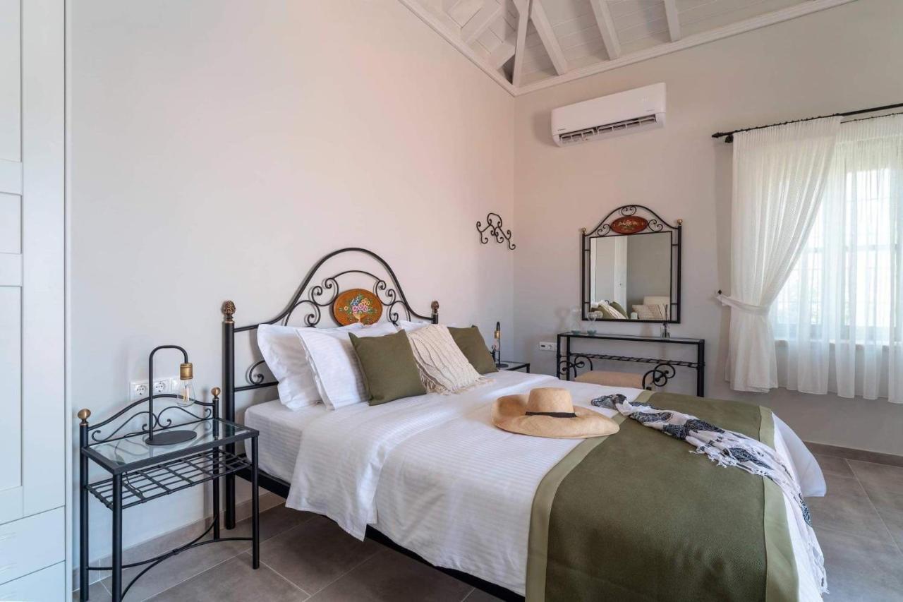 Villa Muse Clio Chalki Town Exterior foto